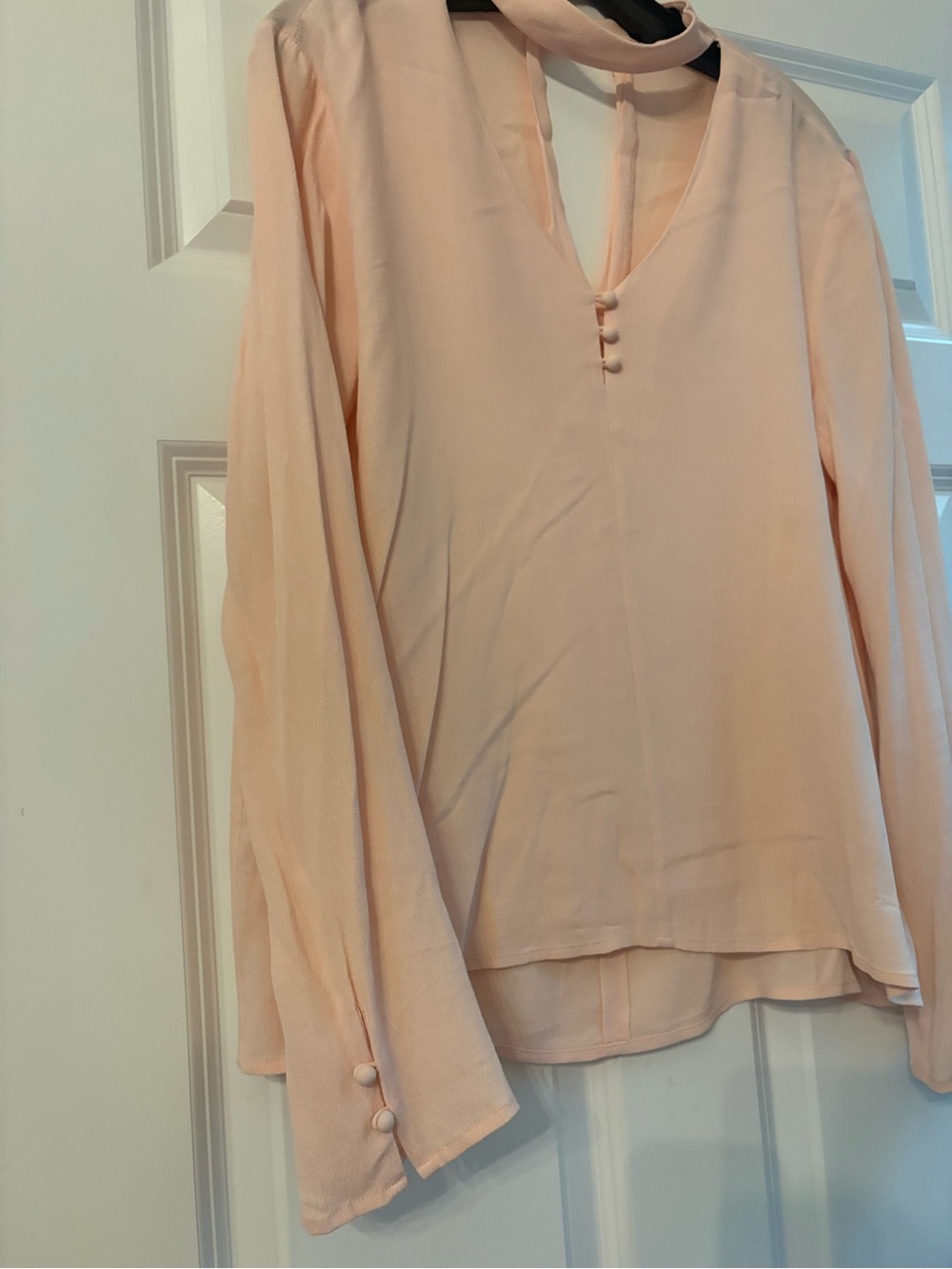 Sanctuary V-Neck Long Sleeve Top with Keyhole Collar in Blush Pink - Picture 4 of 5